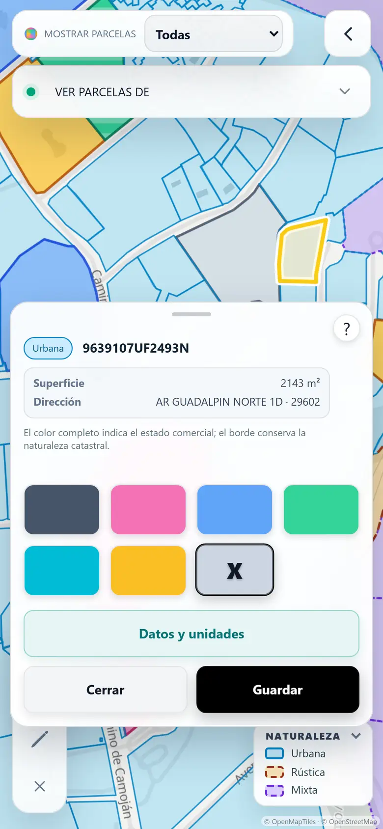 El mapa catastral en el móvil, con la ficha de la parcela abierta desde abajo y los colores para marcar el resultado de cada puerta